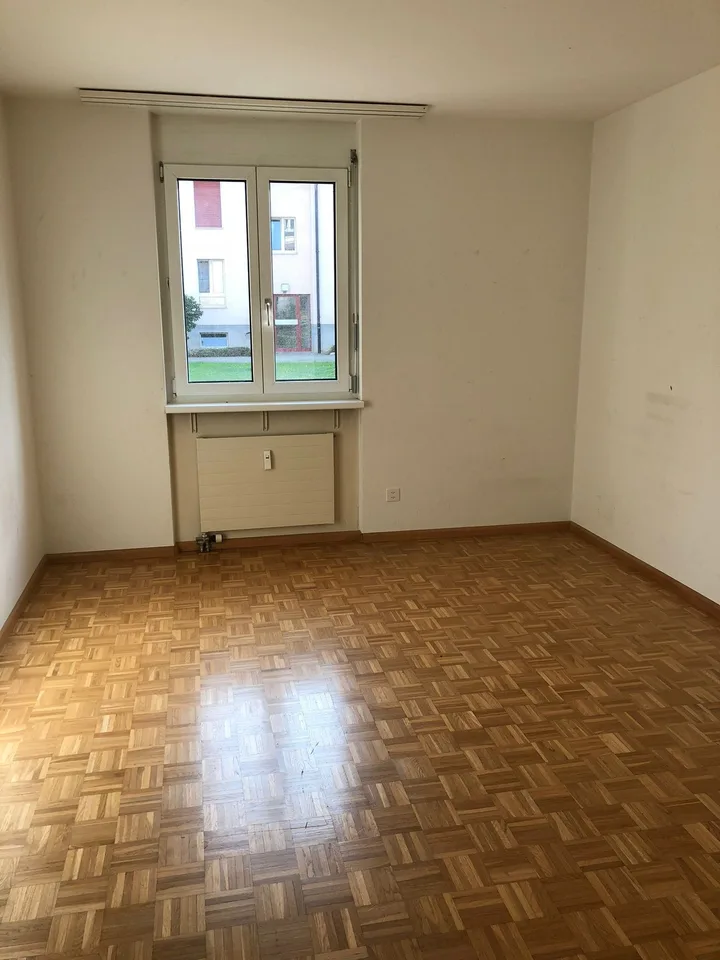 Schöne 2 ZWHG in Familienfreundlicher Überbauung