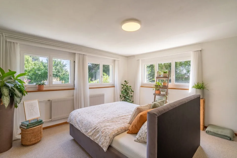 Zweifamilienhaus mit Gartenparadies und Entwicklungspotenzial – Foto 8 von 10
