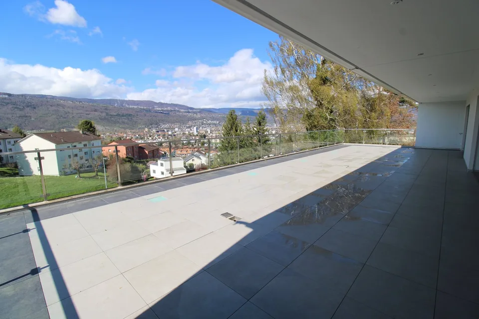 Huge terrace with breathtaking views in a preferred location