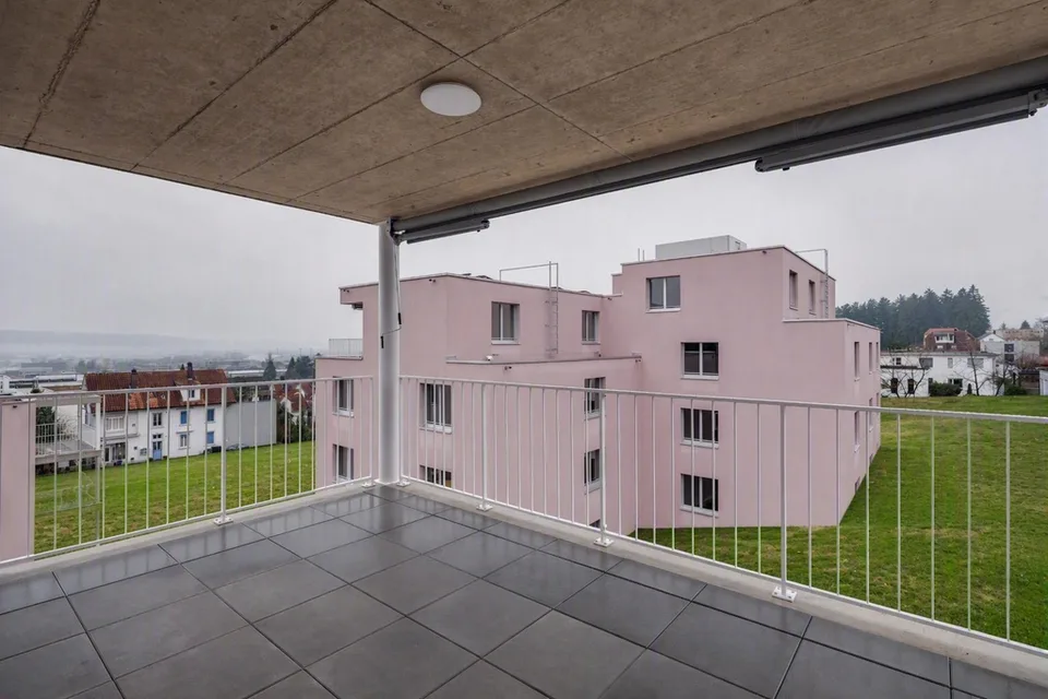 Moderne und helle Familienwohnung an zentraler Lage – Foto 8 von 10