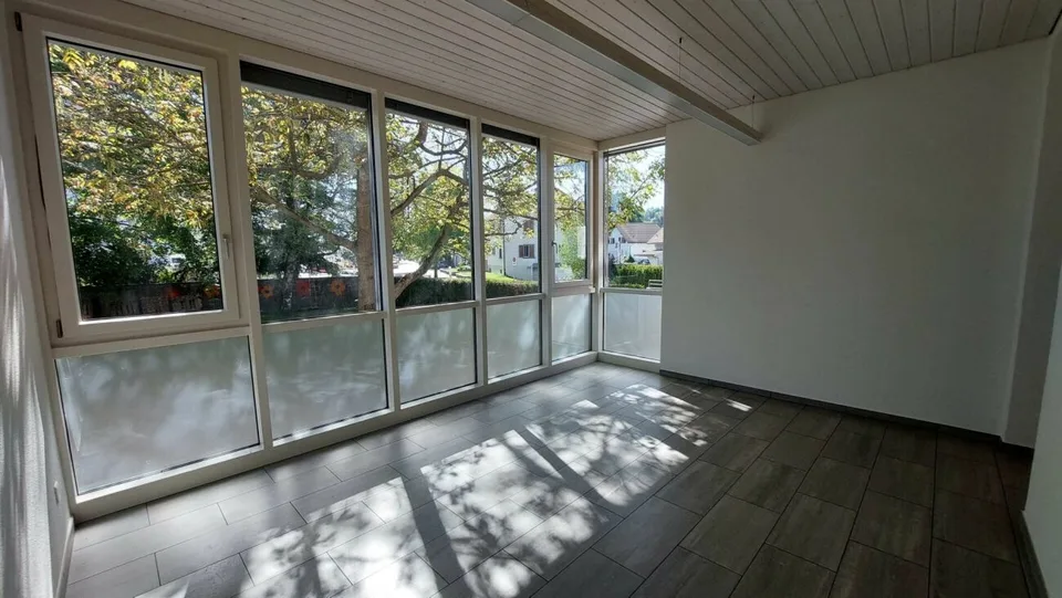 Charming old apartment with winter garden in a central location