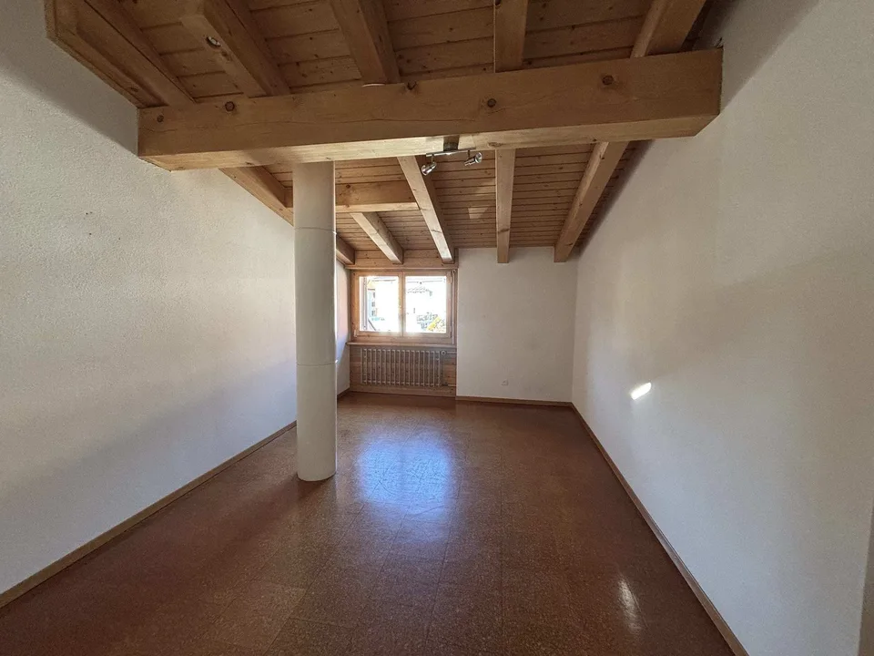3.5-room attic apartment in Disentis - available for rent on a limited basis