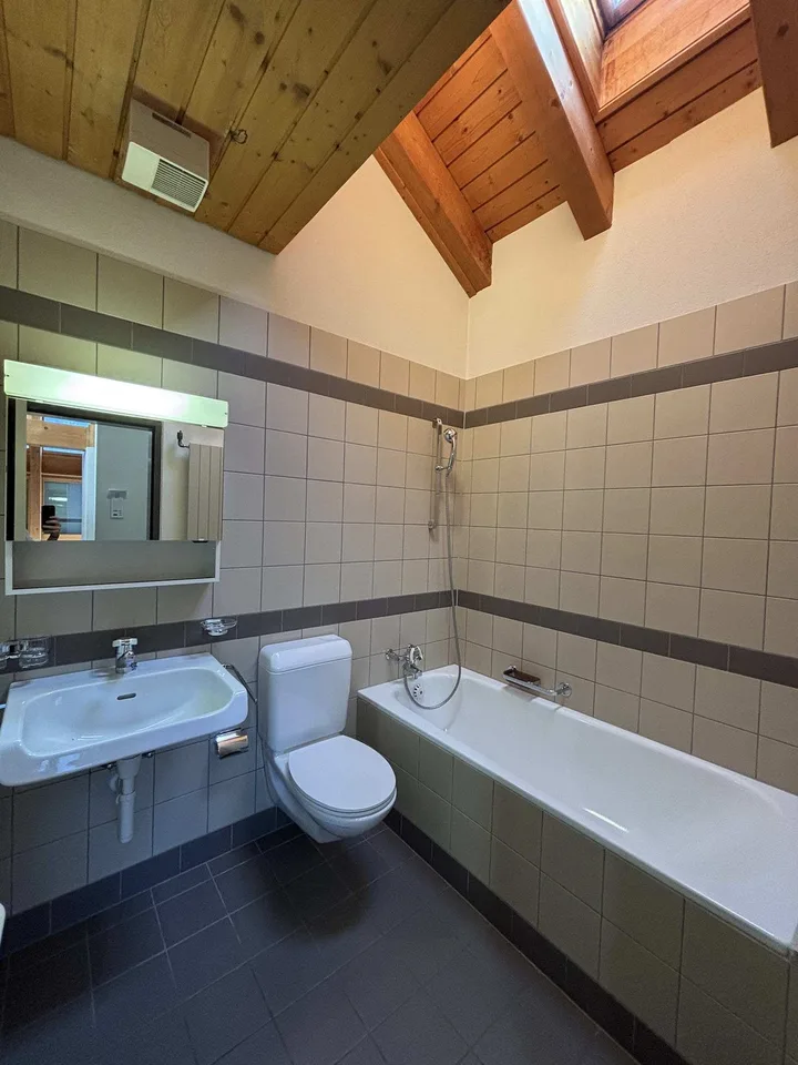 3.5-room attic apartment in Disentis - available for rent on a limited basis
