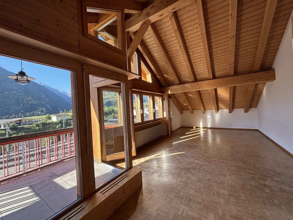 3.5-room attic apartment in Disentis - available for rent on a limited basis