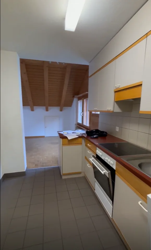 Appartement 4.5 pièces avec balcon à louer pour une durée déterminée