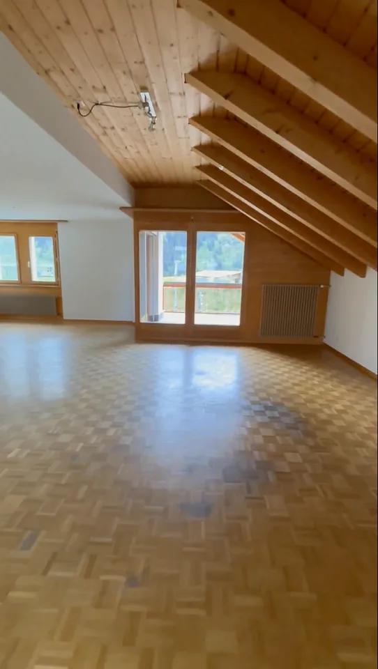 Appartement 4.5 pièces avec balcon à louer pour une durée déterminée