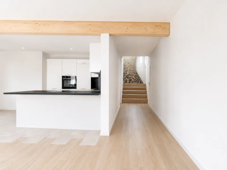Vivre avec l'histoire : appartement maisonnette unique de 4,5 pièces dans une ancienne salle de bowling - Première location