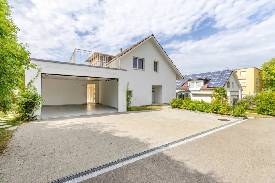 Maison individuelle de 6,5 pièces avec vue sur le lac – photo 2 sur 21