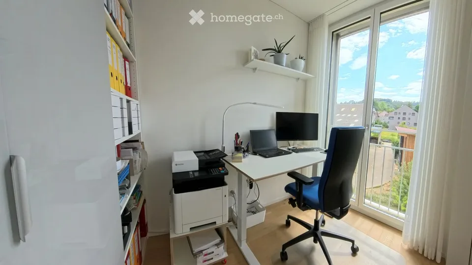 3½ Zimmer mit eigener Sauna und Kühlung — Neubau 2024