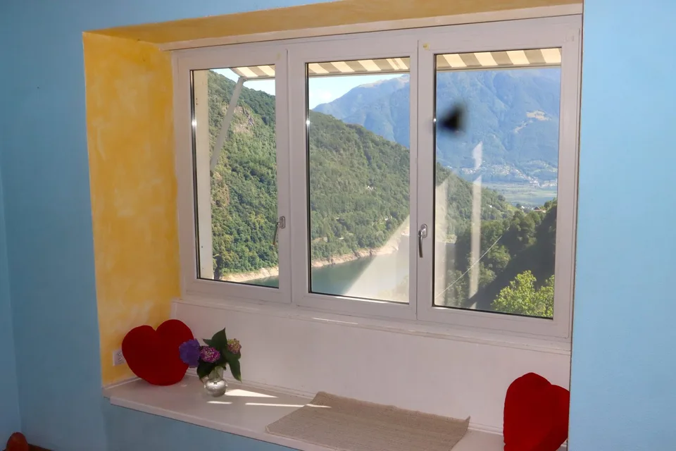 Über den Seen sonniges Zweifamilienhaus – Foto 11 von 22