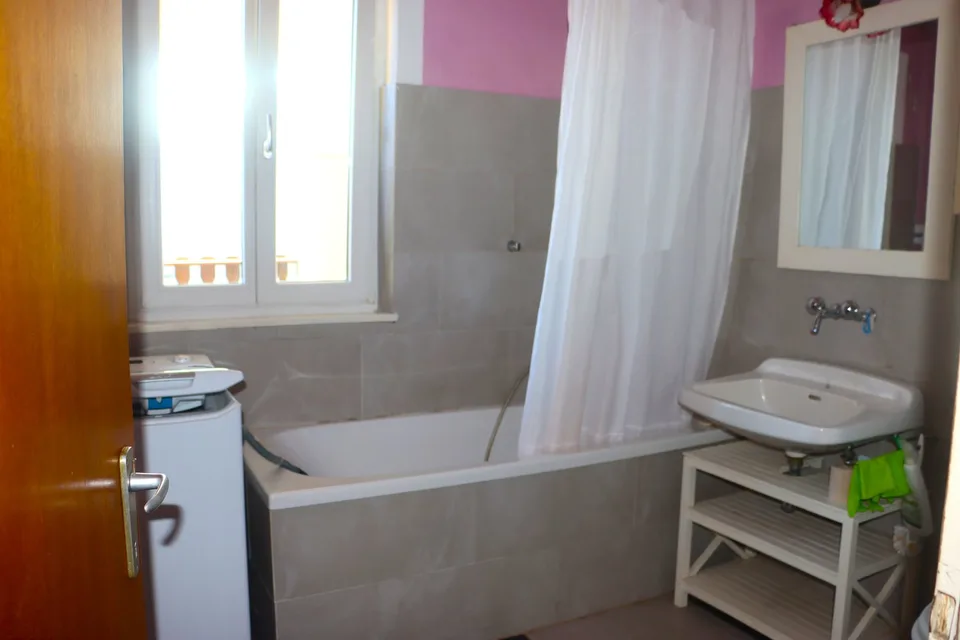Über den Seen sonniges Zweifamilienhaus – Foto 17 von 22