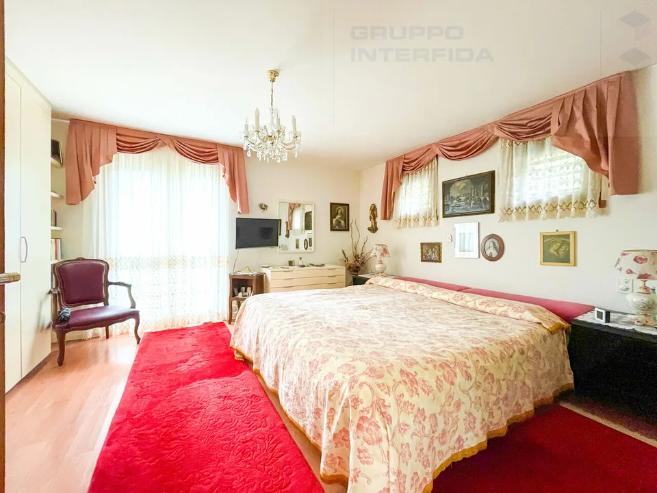 GRANDE VILLA CON PISCINA E DEPENDANCE – Foto 13 von 13