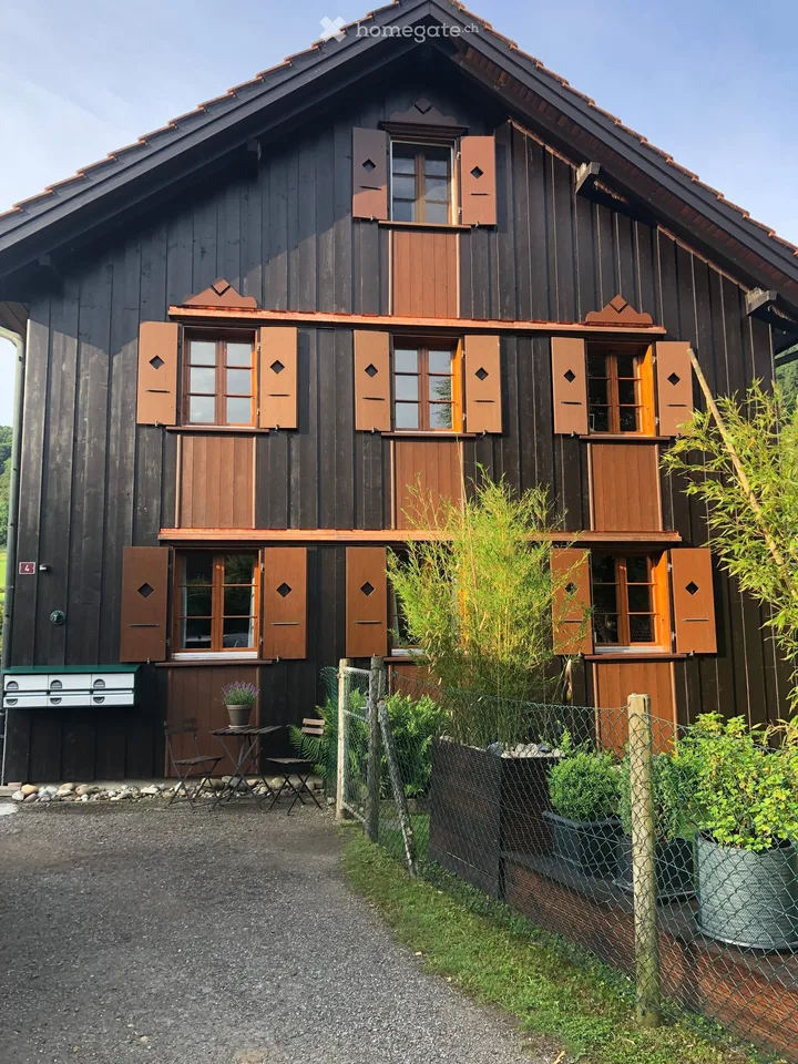 Quiet and bright middle house in nature