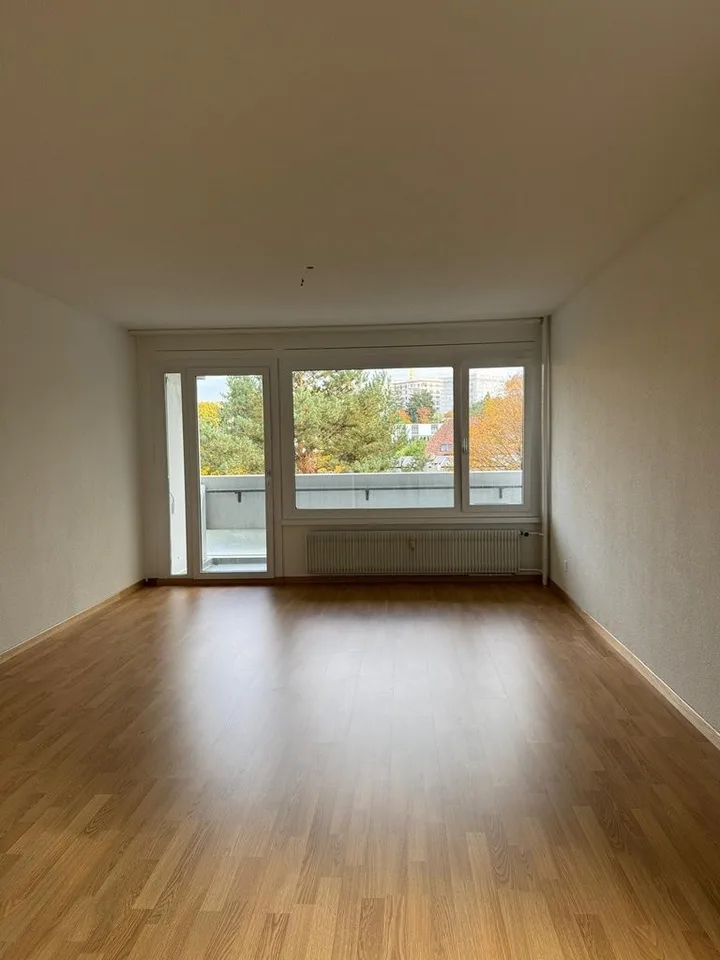 Schöne 3.5 Zimmerwohnung in Ostermundigen zu vermieten ! – Foto 2 von 6