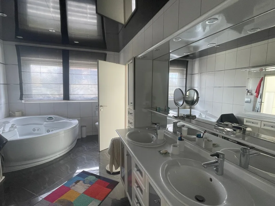 Réf: 11170*** Hégenheim limite Buschwiller: Propriété d'exception de haut standing env. 300 m² – Foto 10 von 30