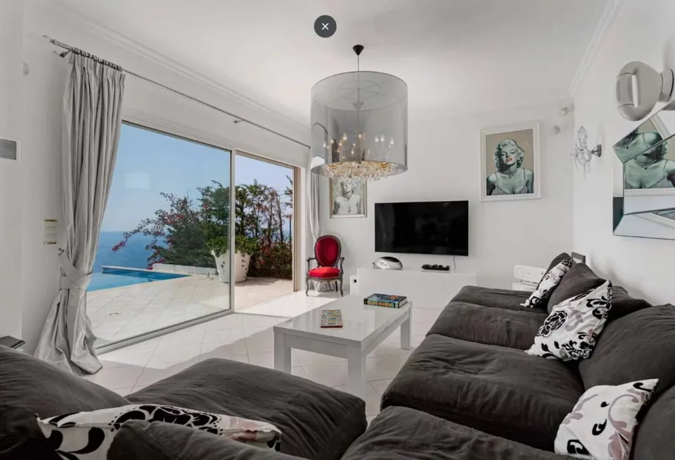 Villa indipendente di 9 locali sulla Costa Azzurra / vicino a Monaco – foto 6 di 6