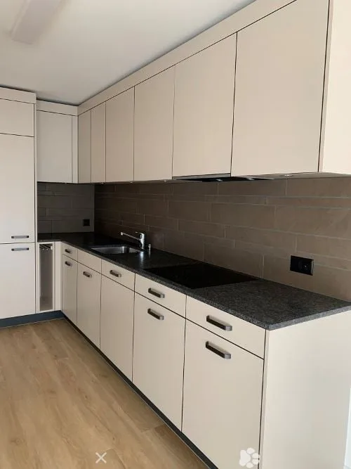 Sanierte Wohnung in Biel zu vermieten – Foto 3 von 11
