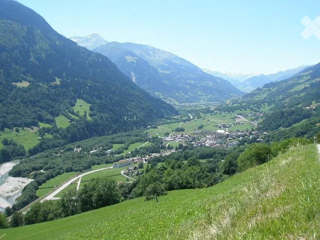 Charmant appartement de 4,5 pièces en mansarde à Trun, Grisons