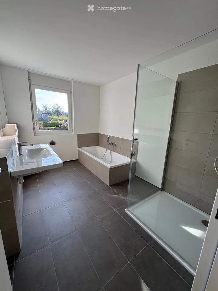 Charmante maison mitoyenne 4½ pièces avec jardin privé