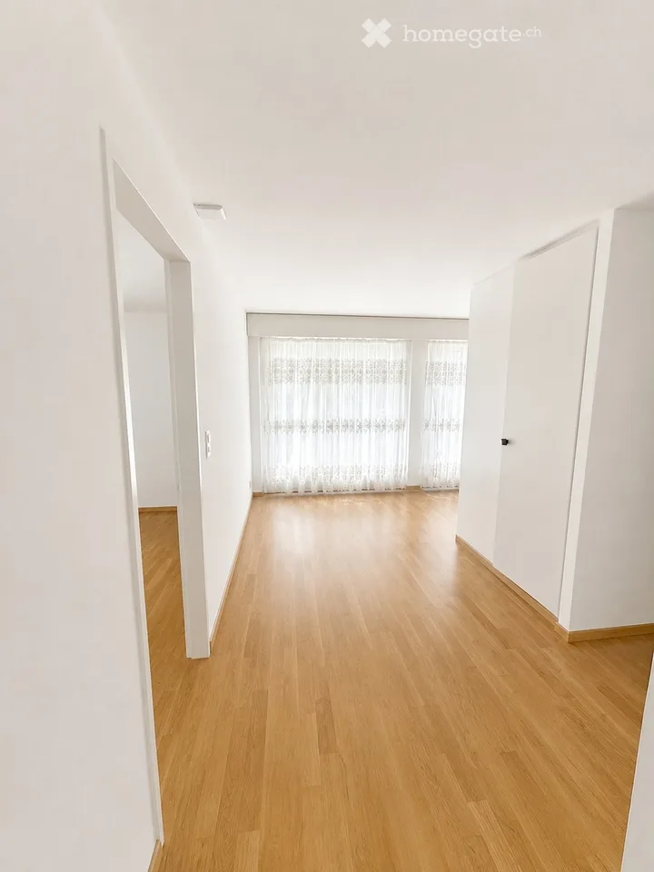 4.5 Zi. Wohnung ab 1. OKTOBER