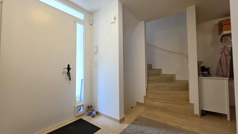 Casa a schiera di 5,5 locali con giardino invernale in vendita a Diegten – foto 7 di 13