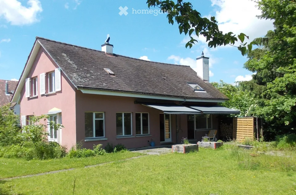 Casa familiare di 6 locali a Stäfa con giardino di stile parco.