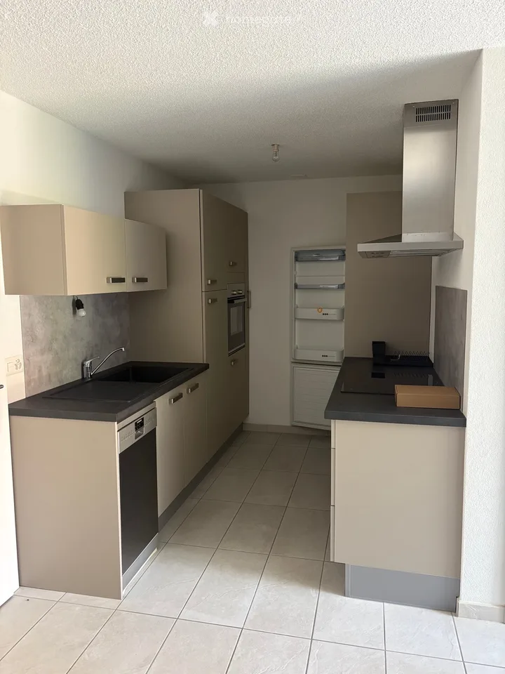 Loue grand studio de 43 m²