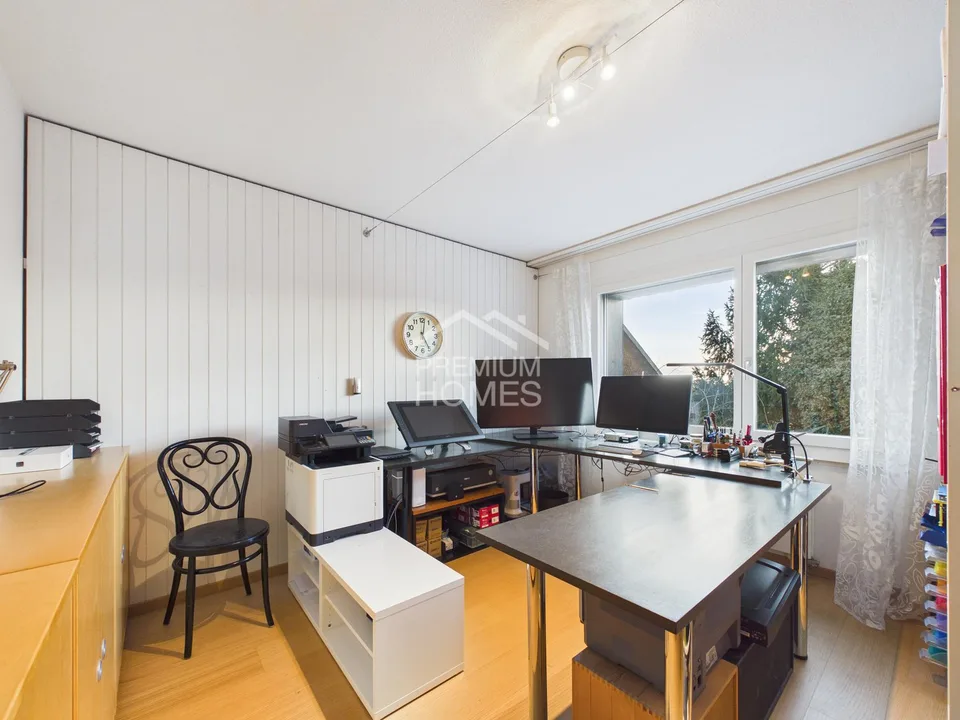 7.5 Zimmer Einfamilienhaus in Brütten – Foto 8 von 18