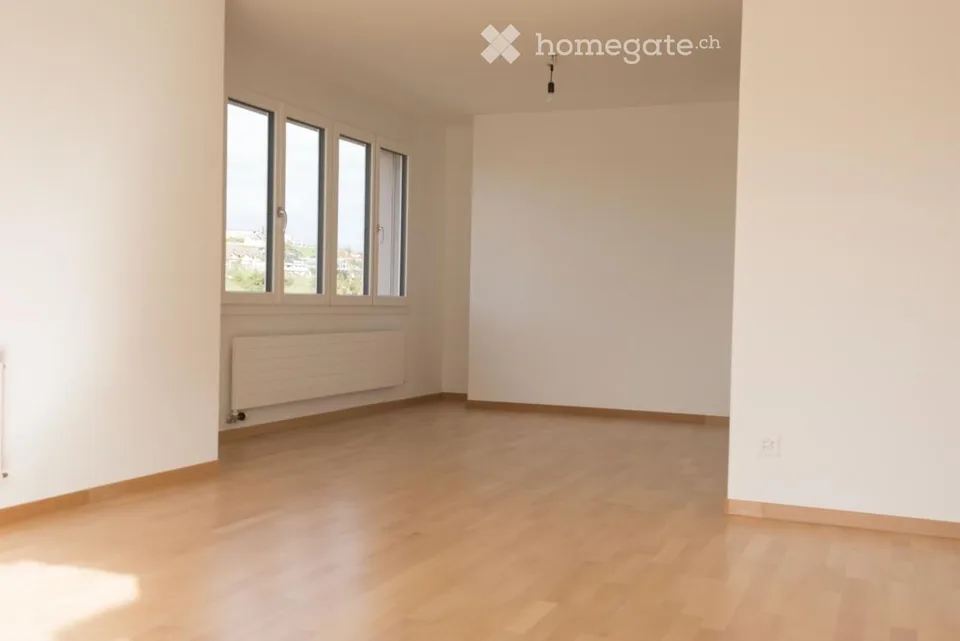 Appartement moderne, proche du centre avec vue lointaine – photo 5 sur 11