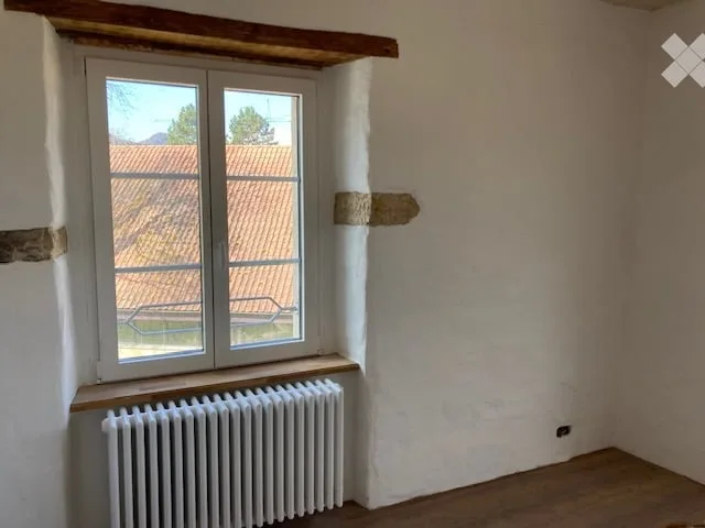 Connesso al nuovo: appartamento di costruzione nuova di 3,5 locali in una zona tranquilla di Büsserach