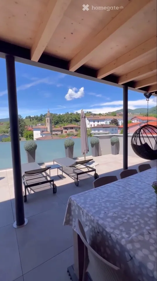 Bel attico duplex avec 4,5 pièces et grande terrasse