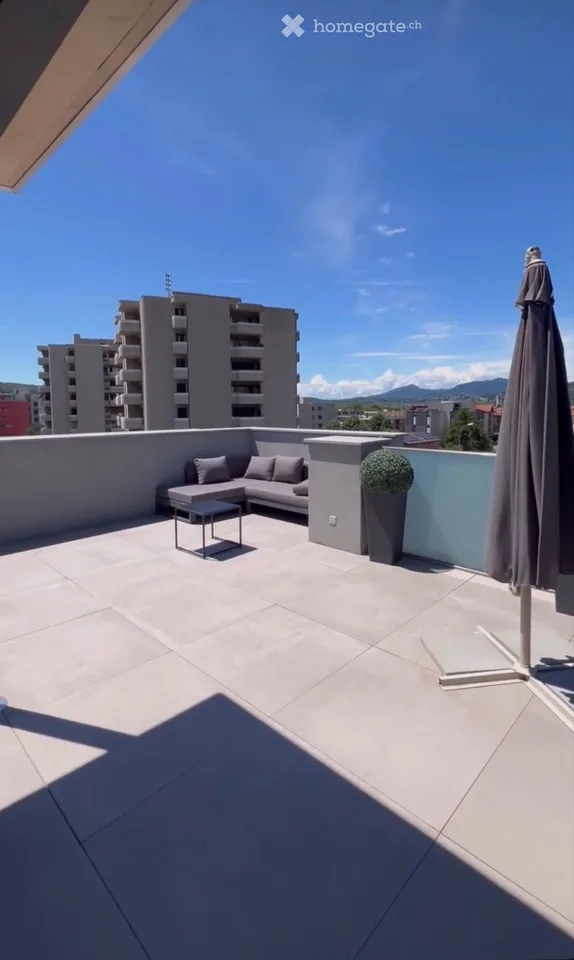 Bel attico duplex avec 4,5 pièces et grande terrasse