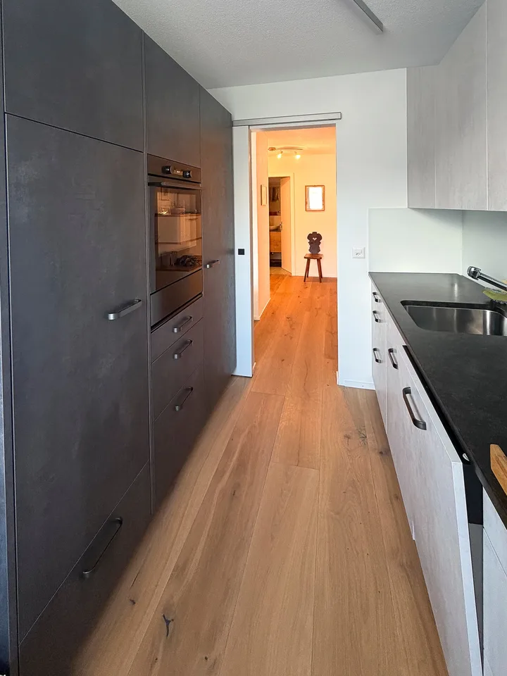 Charmant appartement de vacances de 2,5 pièces, complètement rénové à Flims – photo 9 sur 13