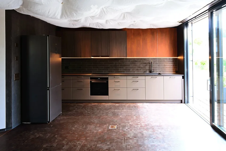 Vivere in un'opera d'arte sopra il Fricktal: loft di 1,5 locali al piano terra – Frick, Höhenweg 38