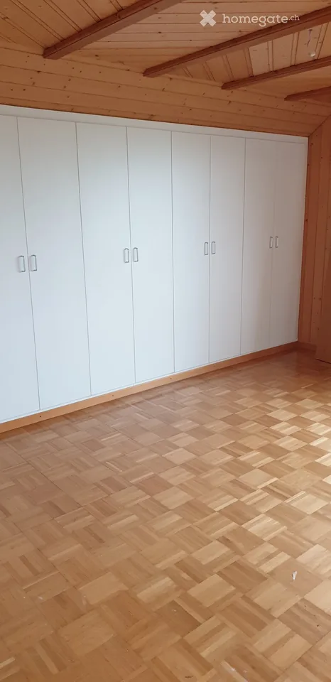 Schöne Wohnung auf dem Bauernhof in ländlicher Umgebung. – Foto 4 von 5