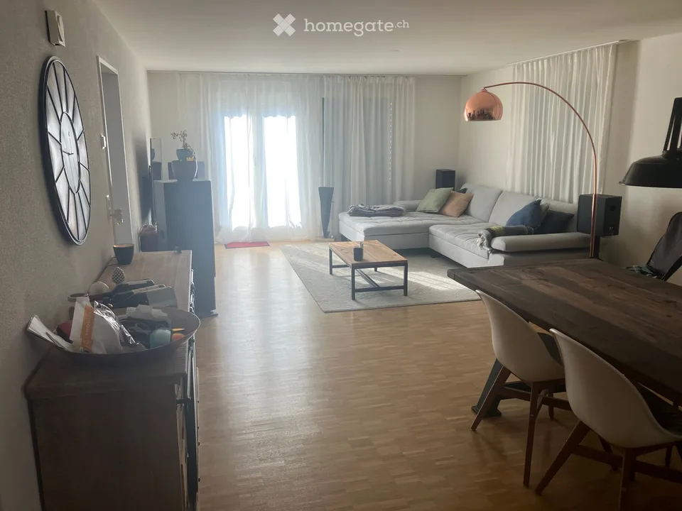 Mehrfamilienhaus mit 3 Wohnungen als Anlageobjekt oder Generationenhaus in Egg b ZH – Foto 8 von 18