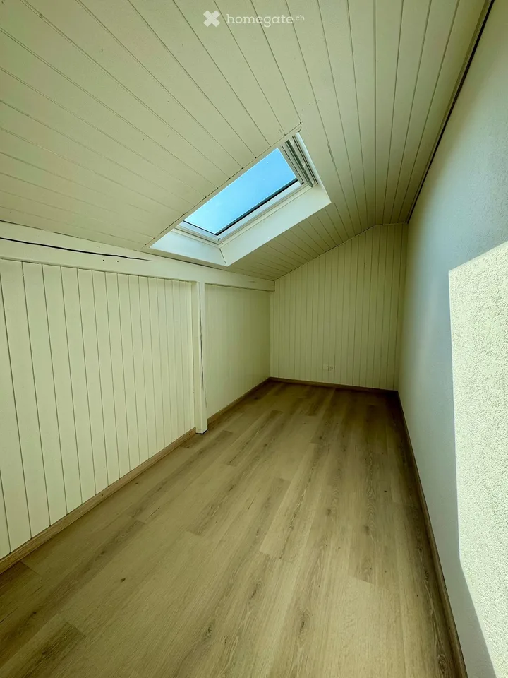 Gemütliche 3.5-Zimmer OG-Whg mit Weitblick an begehrter Lage - bezugsbereit ab dem 01. Dezember 2026