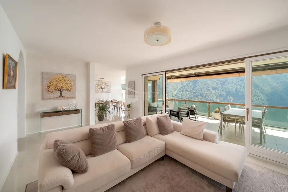 APPARTAMENTO AMMOBILIATO CON VISTA LAGO – Foto 3 von 14