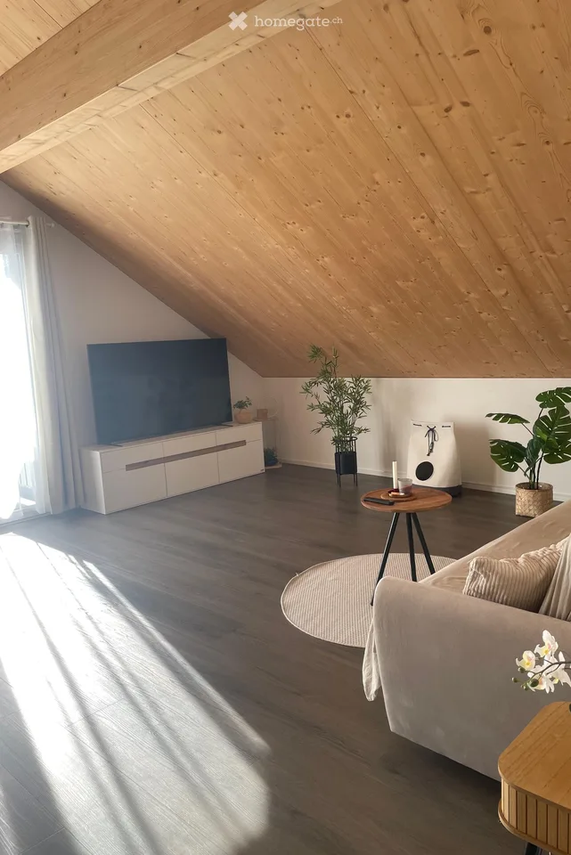Charmant appartement de 4,5 pièces en mansarde à Beggingen