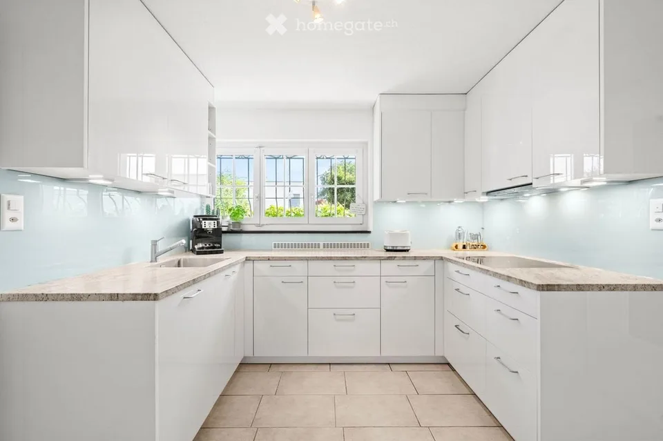 Möbliertes Einfamilienhaus (befristet: 1 Jahr) – 25 Min von Zürich HB - mit Sauna und Whirlpool