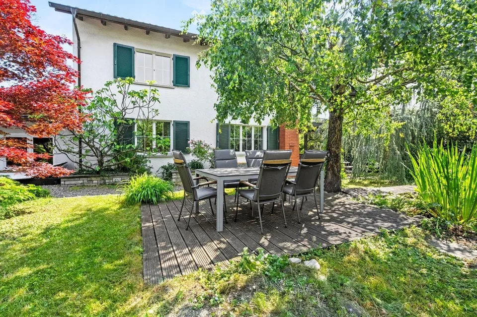 Möbliertes Einfamilienhaus (befristet: 1 Jahr) – 25 Min von Zürich HB - mit Sauna und Whirlpool