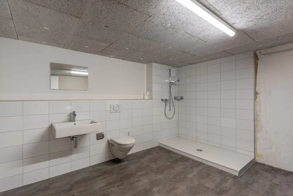 Espace de stockage généreux à louer au cœur de Laupen – photo 5 sur 5