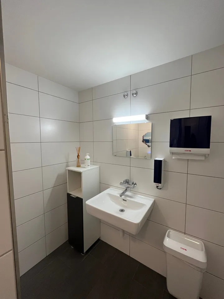 Moderne Büroflächen an bester Lage in Basel zu vermieten – Foto 6 von 10
