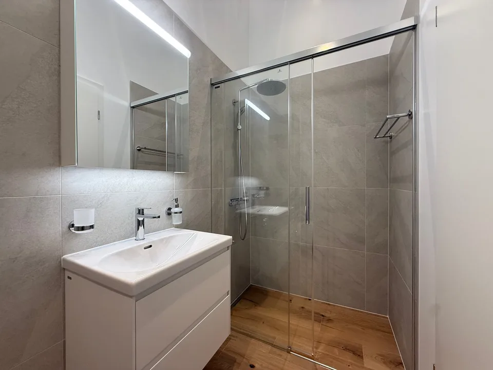 Affascinante duplex di 2 locali con grande terrazza