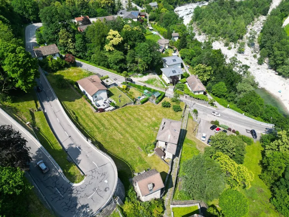 Bauparzelle mit Baubewilligung in Golino – 3 Grundstücke – Foto 5 von 7