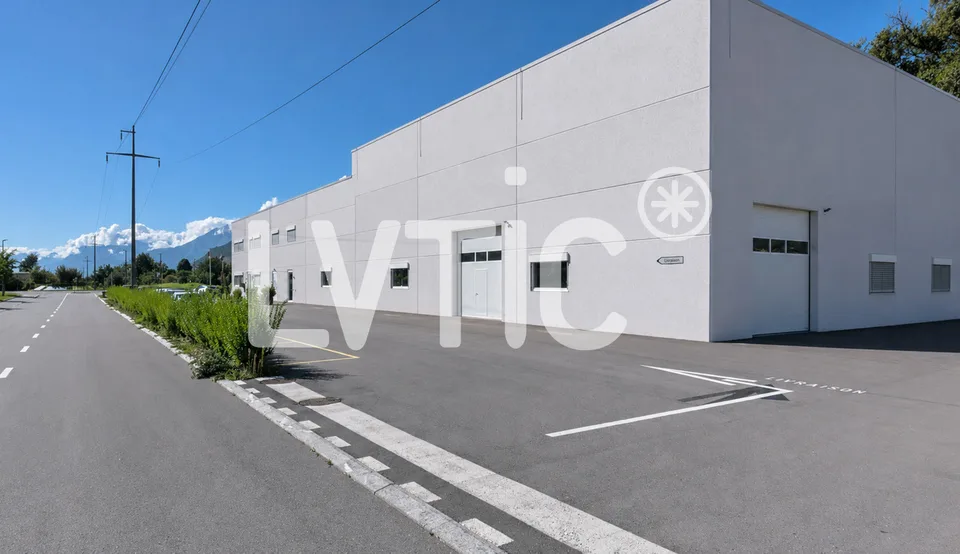 Uffici, laboratorio, showroom di 620 m2 divisibili in affitto a Sierre – foto 9 di 11