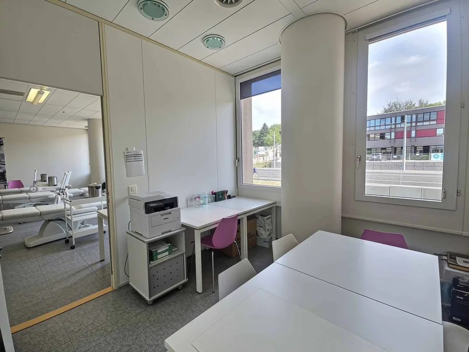Angenehme, helle Büros von etwa 115 m2 – Foto 3 von 5