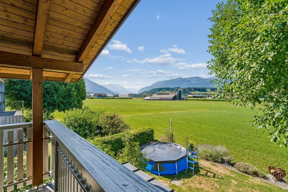 Wohnen mit Weitblick – freistehendes 7-Zimmer-Einfamilienhaus – Foto 7 von 21