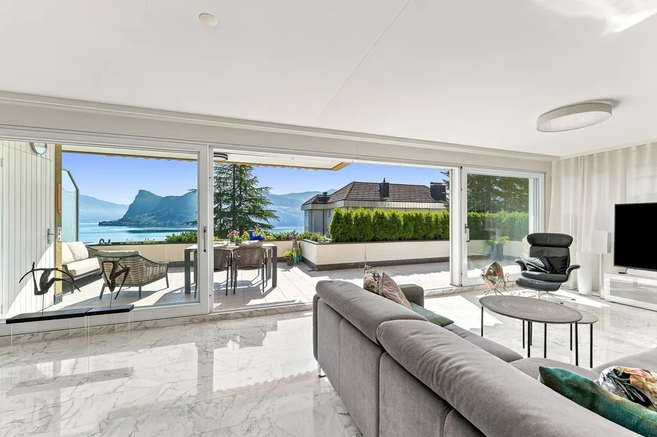 Expérience de vie exclusive avec vue imprenable sur le lac et les montagnes – photo 4 sur 20