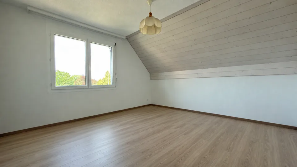 Living with a View - Spacious Maisonette Penthouse with Gallery and Sunny Balcony